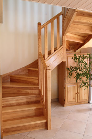 Escalier 2/4 tournant